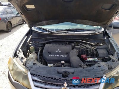 Zdjęcie 12 z 13 samochodu: 2007 MITSUBISHI OUTLANDER ES VIN:JA4MS31X77Z007746 - miniatura