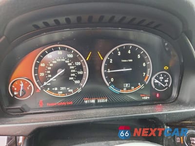 Zdjęcie 9 z 12 samochodu: 2015 BMW X5 XDRIVE35I VIN:5UXKR0C59F0K61267 - miniatura