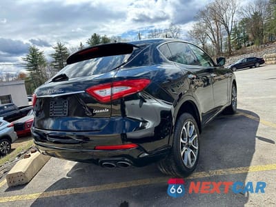 Trzecie zdjęcie samochodu z tyłu: 2020 MASERATI LEVANTE S VIN:ZN661YUA5LX344605 - miniatura