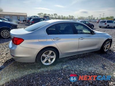 Trzecie zdjęcie samochodu z tyłu: 2015 BMW 328 XI VIN:WBA3B3G5XFNR85927 - miniatura