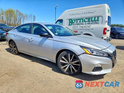 Czwarte zdjęcie samochodu z boku: 2020 NISSAN ALTIMA SR VIN:1N4BL4CVXLC175556 - miniatura