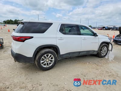 Trzecie zdjęcie samochodu z tyłu: 2023 CHEVROLET TRAVERSE LS VIN:1GNERFKW4PJ332423 - miniatura