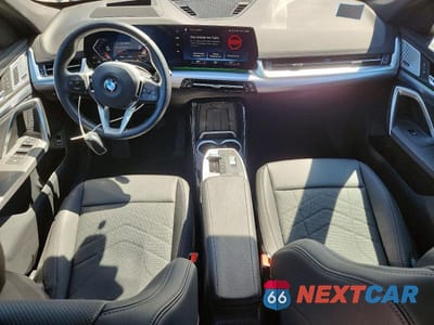 Zdjęcie 8 z 14 samochodu: 2023 BMW X1 XDRIVE28I VIN:WBX73EF07P5W54066 - miniatura