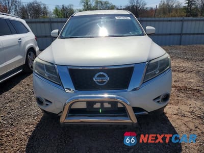 Piąte zdjęcie samochodu w środku: 2014 NISSAN PATHFINDER S VIN:5N1AR2MM5EC705364 - miniatura