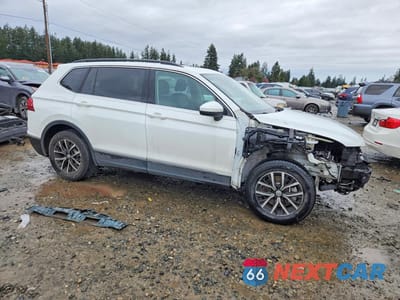 Czwarte zdjęcie samochodu z boku: 2021 VOLKSWAGEN TIGUAN SE VIN:3VV3B7AXXMM017971 - miniatura
