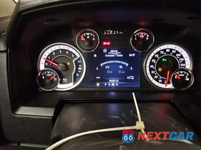 Zdjęcie 9 z 12 samochodu: 2013 RAM 2500 LARAMIE VIN:3C6UR5FL4DG527134 - miniatura
