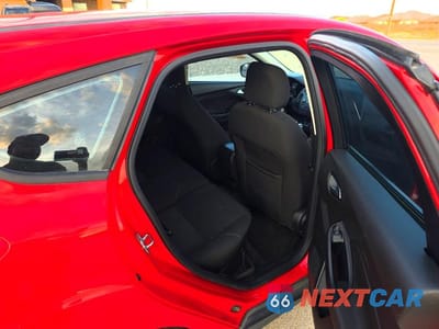 Zdjęcie 6 z 10 samochodu: 2016 FORD FOCUS SE VIN:1FADP3K29GL271005 - miniatura