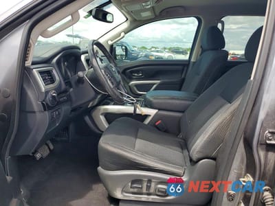 Zdjęcie 7 z 11 samochodu: 2018 NISSAN TITAN SV VIN:1N6AA1E60JN510693 - miniatura