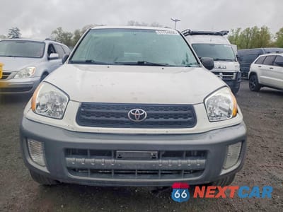 Piąte zdjęcie samochodu w środku: 2003 TOYOTA RAV4 BASE VIN:JTEHH20V530208622 - miniatura