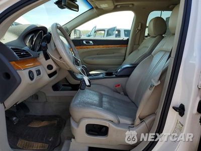 Zdjęcie 7 z 13 samochodu: 2011 LINCOLN MKT VIN:2LMHJ5ATXBBJ54769 - miniatura