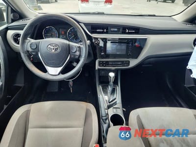 Zdjęcie 8 z 12 samochodu: 2018 TOYOTA COROLLA LE VIN:5YFBURHE1JP846050 - miniatura