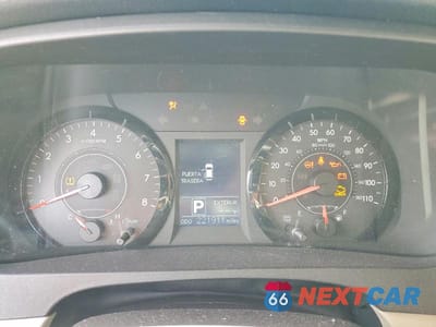 Zdjęcie 9 z 13 samochodu: 2016 TOYOTA SIENNA LE VIN:5TDKK3DC8GS742727 - miniatura