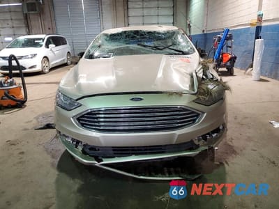 Piąte zdjęcie samochodu w środku: 2018 FORD FUSION SE HYBRID VIN:3FA6P0LU3JR197466 - miniatura