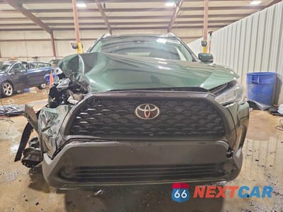 Piąte zdjęcie samochodu w środku: 2022 TOYOTA COROLLA CROSS LE VIN:7MUCAABG5NV016697 - miniatura