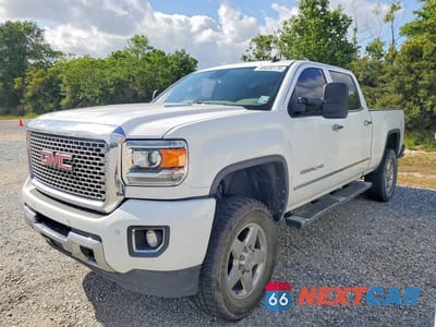 2015 GMC SIERRA K2500 DENALI 1GT120E87FF152229 - główne zdjęcie licytacji z USA - miniatura