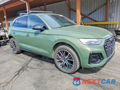 Czwarte zdjęcie samochodu z boku: 2025 AUDI SQ5 PREMIUM PLUS VIN:WA1B4AFY4S2032550 - miniatura