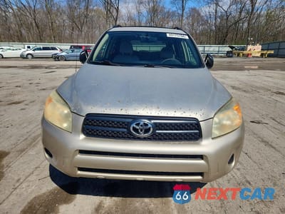 Piąte zdjęcie samochodu w środku: 2007 TOYOTA RAV4 BASE VIN:JTMZD33V475064799 - miniatura