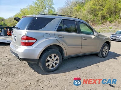 Trzecie zdjęcie samochodu z tyłu: 2006 MERCEDES-BENZ ML 350 VIN:4JGBB86E46A006290 - miniatura