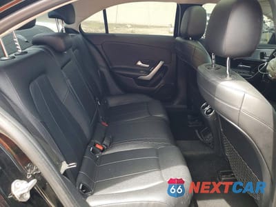Zdjęcie 10 z 13 samochodu: 2019 MERCEDES-BENZ A 220 VIN:WDD3G4EB9KW028363 - miniatura