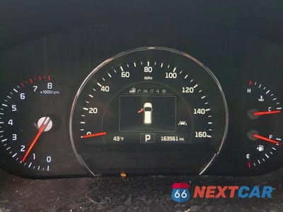 Zdjęcie 9 z 13 samochodu: 2017 KIA SORENTO SX V6 VIN:5XYPKDA56HG306457 - miniatura