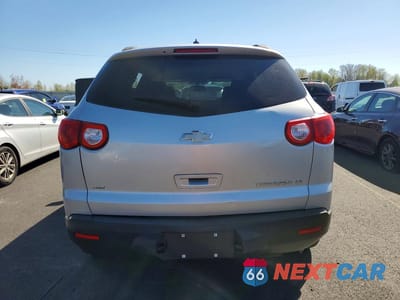 Zdjęcie 6 z 13 samochodu: 2011 CHEVROLET TRAVERSE LS VIN:1GNKVEED8BJ232675 - miniatura