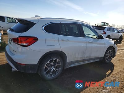 Trzecie zdjęcie samochodu z tyłu: 2021 BMW X1 XDRIVE28I VIN:WBXJG9C0XM5T26884 - miniatura