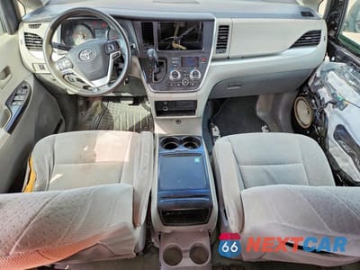 Zdjęcie 8 z 13 samochodu: 2015 TOYOTA SIENNA LE VIN:5TDKK3DC3FS577782 - miniatura