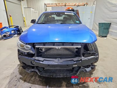 Piąte zdjęcie samochodu w środku: 2016 BMW M235XI VIN:WBA1J9C54GV696000 - miniatura