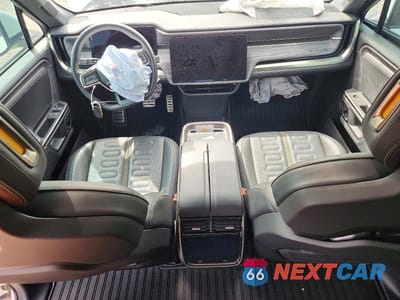 Zdjęcie 8 z 11 samochodu: 2022 RIVIAN R1T ADVENTURE VIN:7FCTGAAA2NN006568 - miniatura