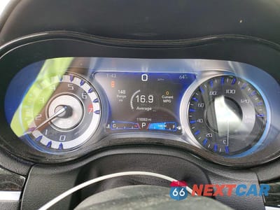 Zdjęcie 9 z 12 samochodu: 2020 CHRYSLER 300 S VIN:2C3CCAGG7LH124476 - miniatura