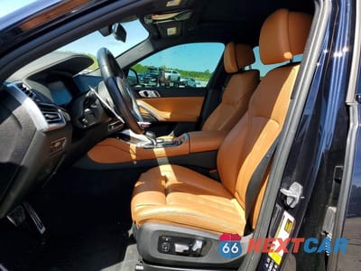 Zdjęcie 7 z 14 samochodu: 2021 BMW X6 XDRIVE40I VIN:5UXCY6C02M9G52142 - miniatura
