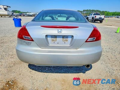Zdjęcie 6 z 12 samochodu: 2007 HONDA ACCORD LX VIN:1HGCM72377A000598 - miniatura