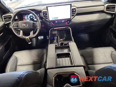 Zdjęcie 8 z 13 samochodu: 2025 TOYOTA TUNDRA LIMITED VIN:5TFWA5DB0SX323815 - miniatura
