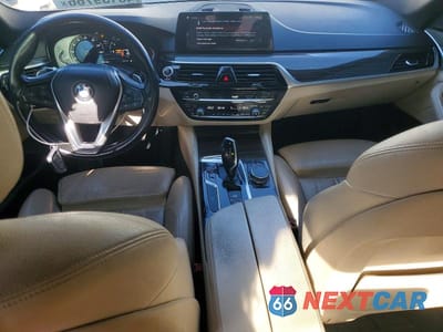 Zdjęcie 8 z 12 samochodu: 2017 BMW 540 I VIN:WBAJE5C39HG917057 - miniatura
