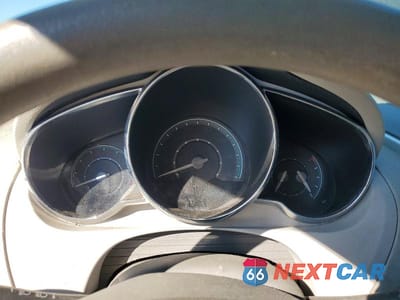 Zdjęcie 9 z 11 samochodu: 2010 CHEVROLET MALIBU LS VIN:1G1ZB5EB4A4129547 - miniatura