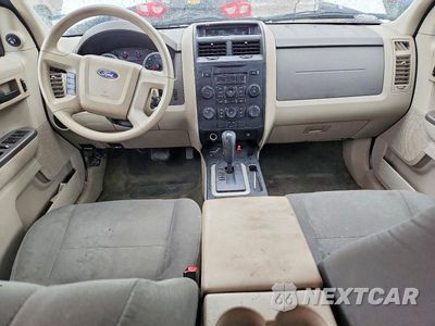 Zdjęcie 8 z 12 samochodu: 2010 FORD ESCAPE XLS VIN:1FMCU9C74AKC68629 - miniatura