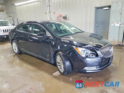 Czwarte zdjęcie samochodu z boku: 2016 BUICK LACROSSE VIN:1G4GB5G31GF118647 - miniatura