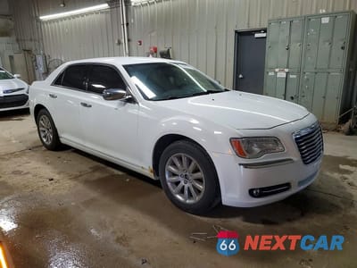 Czwarte zdjęcie samochodu z boku: 2011 CHRYSLER 300 LIMITED VIN:2C3CA5CG0BH579879 - miniatura
