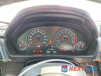 Zdjęcie 9 z 12 samochodu: 2018 BMW M4 VIN:WBS4Y9C57JAA92317 - miniatura