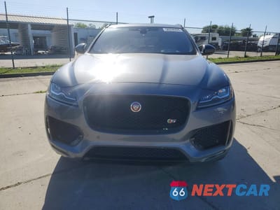 Piąte zdjęcie samochodu w środku: 2017 JAGUAR F-PACE S VIN:SADCM2BVXHA880009 - miniatura
