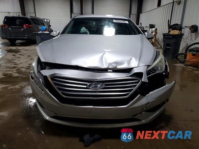 Piąte zdjęcie samochodu w środku: 2015 HYUNDAI SONATA SE VIN:5NPE24AF9FH166703 - miniatura