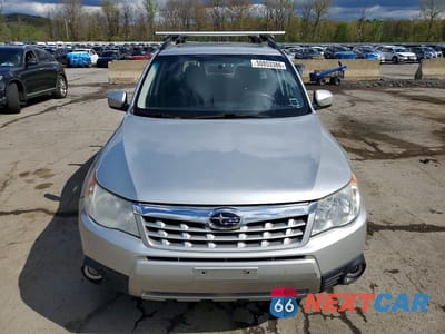Piąte zdjęcie samochodu w środku: 2011 SUBARU FORESTER 2.5X PREMIUM VIN:JF2SHADC6BH709310 - miniatura