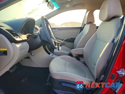 Zdjęcie 7 z 12 samochodu: 2017 HYUNDAI ACCENT SE VIN:KMHCT4AE4HU346610 - miniatura