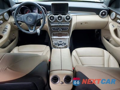 Zdjęcie 8 z 11 samochodu: 2018 MERCEDES-BENZ C 300 4MATIC VIN:55SWF4KB8JU242678 - miniatura