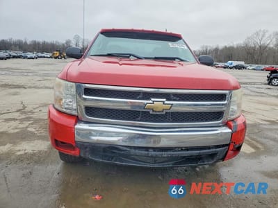 Czwarte zdjęcie samochodu z boku: 2008 CHEVROLET SILVERADO K1500 VIN:2GCEK19J081214939 - miniatura