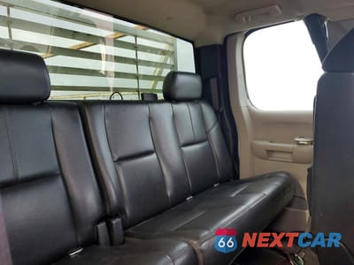 Zdjęcie 10 z 12 samochodu: 2008 CHEVROLET SILVERADO K2500 HEAVY DUTY VIN:1GBHK29K08E199891 - miniatura
