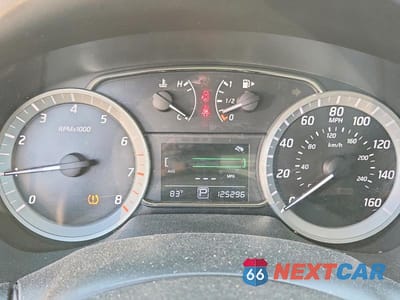 Zdjęcie 9 z 12 samochodu: 2014 NISSAN SENTRA SV VIN:3N1AB7AP5EL607625 - miniatura
