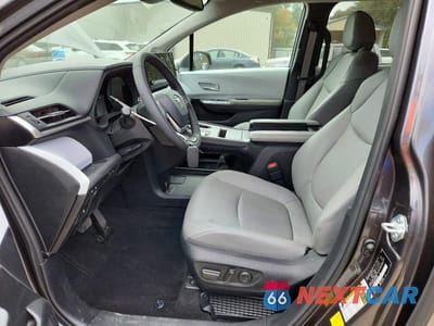 Zdjęcie 7 z 14 samochodu: 2025 TOYOTA SIENNA XLE 7-PASSENGER VIN:5TDJSKFC2SS215360 - miniatura