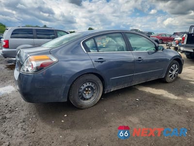 Trzecie zdjęcie samochodu z tyłu: 2012 NISSAN ALTIMA 2.5 VIN:1N4AL2AP6CN576546 - miniatura