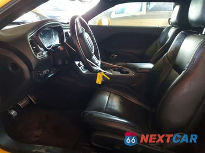 Zdjęcie 7 z 12 samochodu: 2018 DODGE CHALLENGER SXT VIN:2C3CDZAG8JH252601 - miniatura